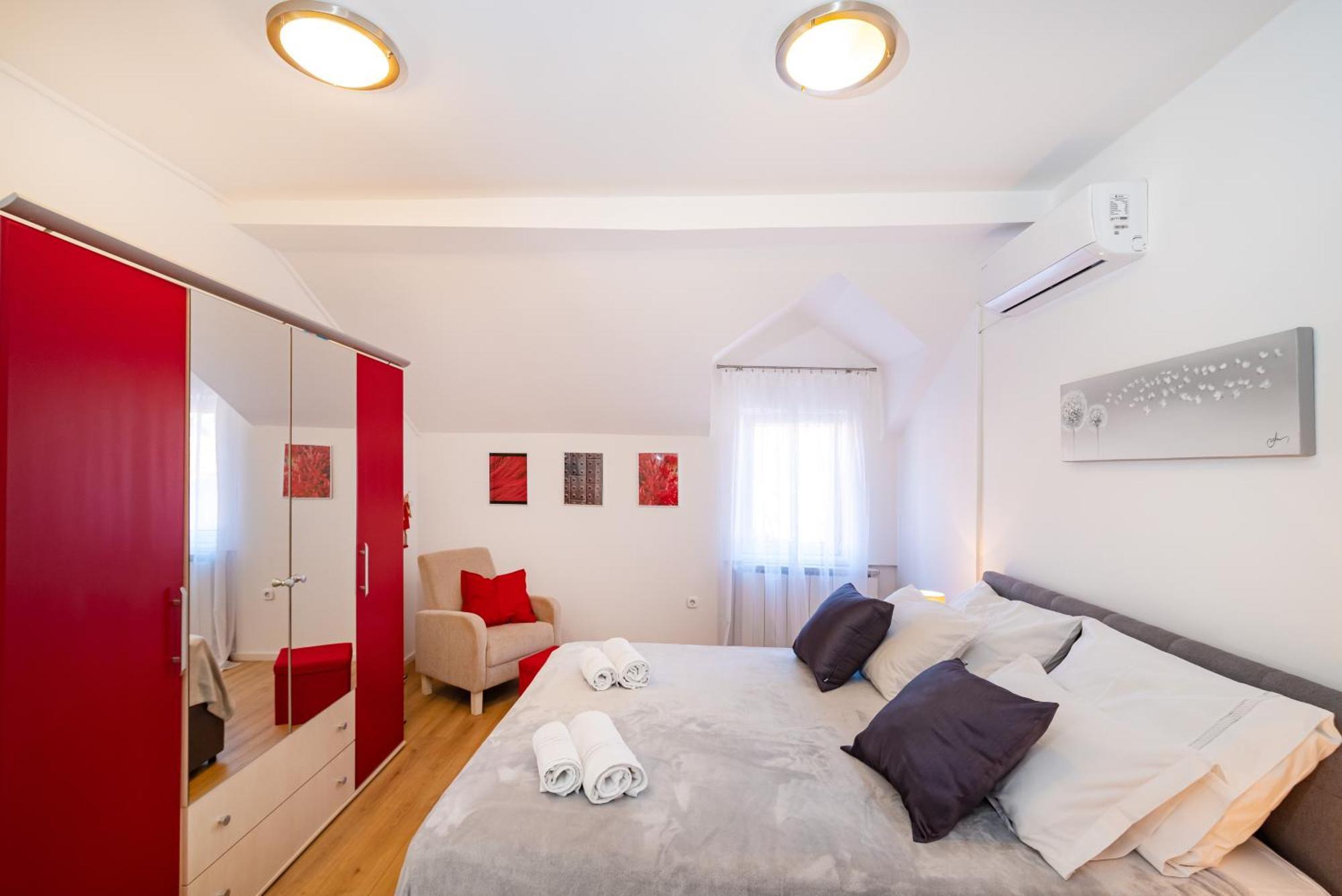 Mediterranean Terrace Apartment With Bikes & Sup Скрадин Екстериор снимка