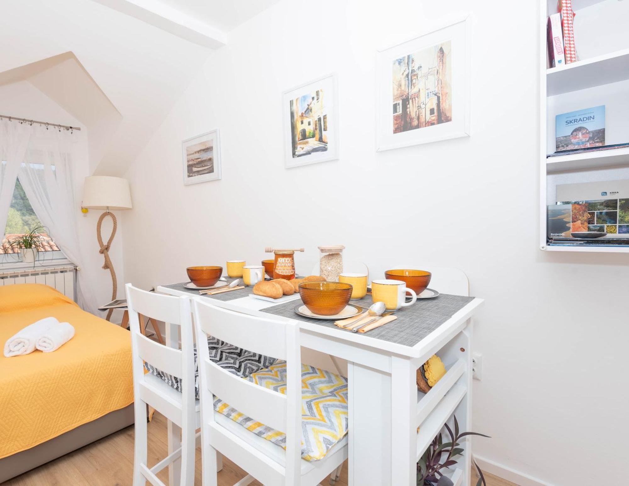 Mediterranean Terrace Apartment With Bikes & Sup Скрадин Екстериор снимка