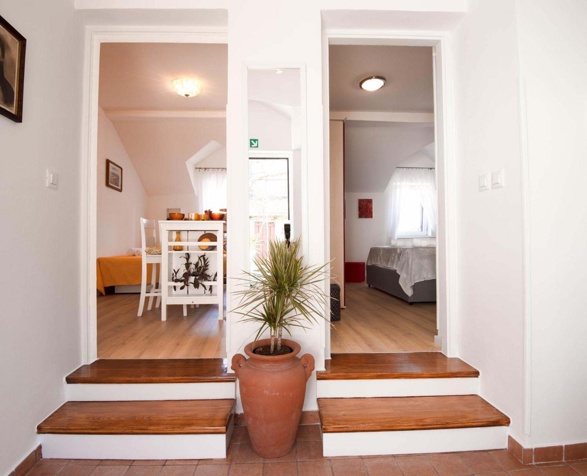 Mediterranean Terrace Apartment With Bikes & Sup Скрадин Екстериор снимка